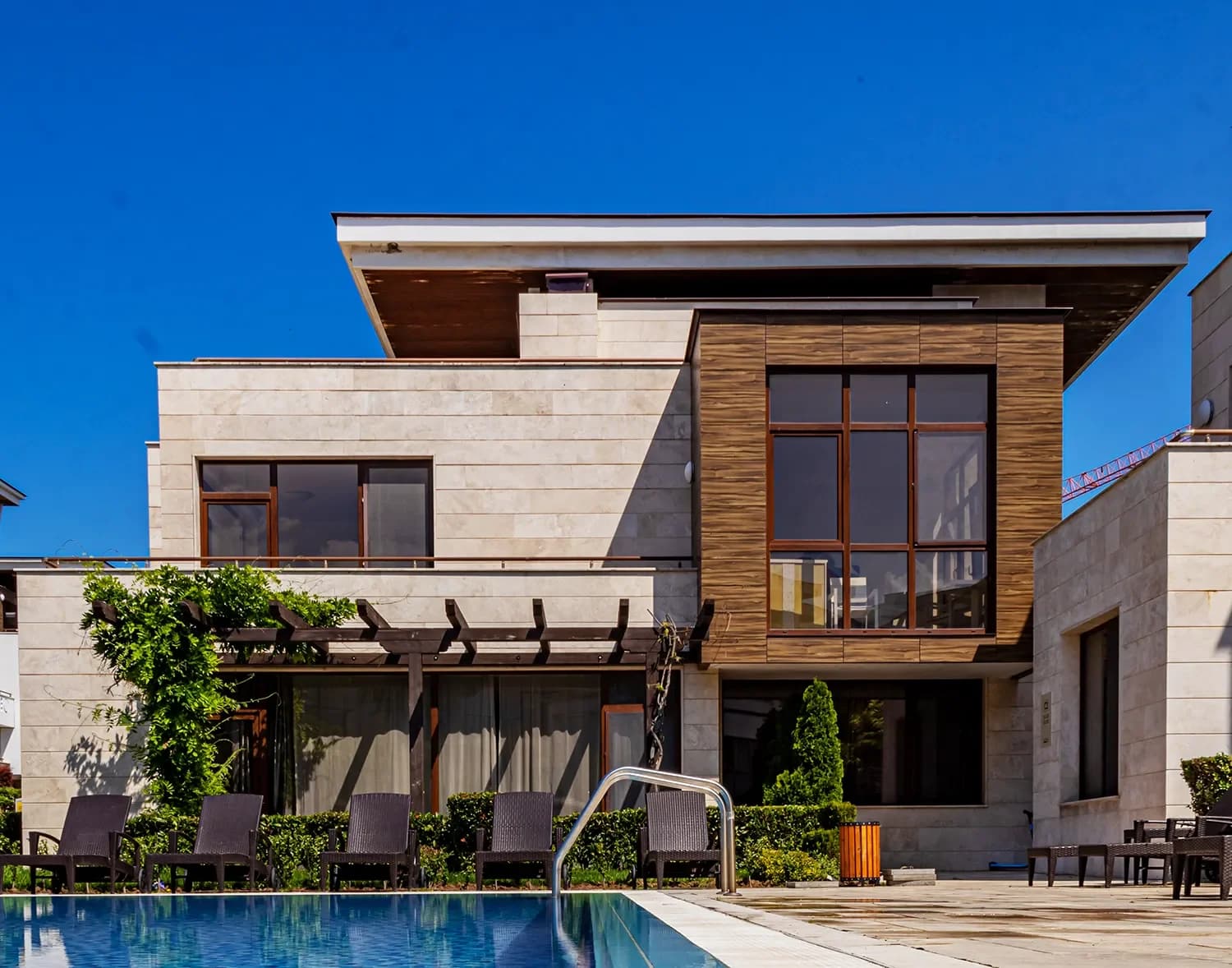 Modern seaside boutique resort and pool, hotel marketing guides and insights by Booked Up Media